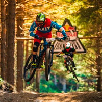 Toni Ferreiro y Marketa Michalkova se llevan el Red Bull Holy Bike 2017