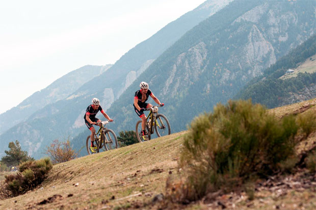 En TodoMountainBike: Francesc Guerra y Clàudia Galicia, líderes vigentes tras la segunda etapa de la Catalunya Bike Race 2017