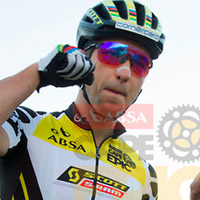 Nino Schurter y Matthias Stirnemann, a un paso de la gloria tras vencer en la sexta etapa de la Absa Cape Epic 2017