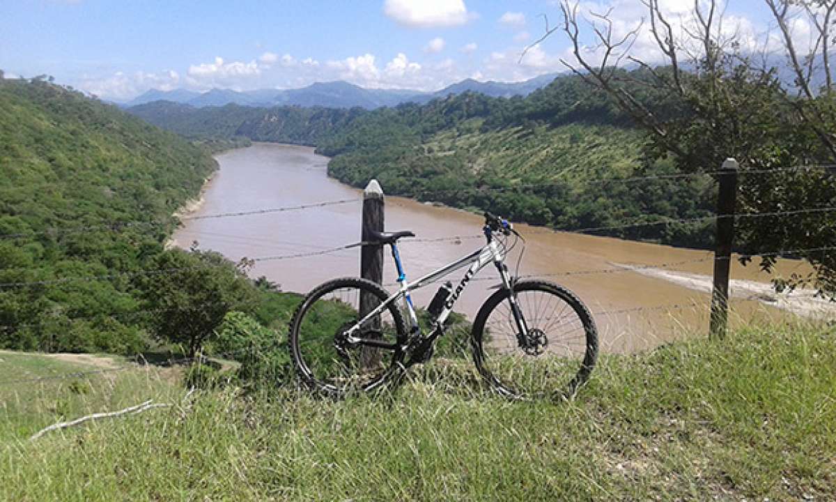 En TodoMountainBike: La foto del día en TodoMountainBike: 'A orillas del río Magdalena'