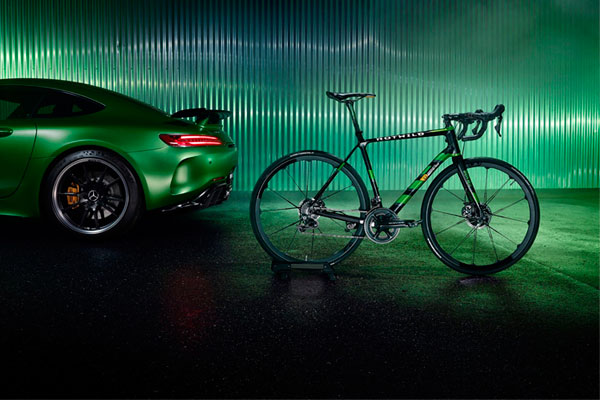 Rotwild R.S2 Beast of the Green Hell, un bólido de carretera inspirado en el Mercedes-AMG GT R