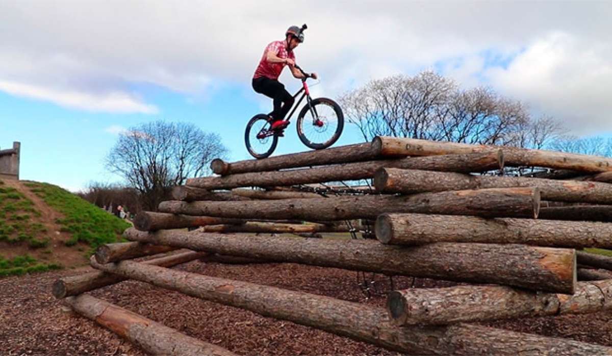 En TodoMountainBike: Sesión de entrenamiento en el parque con Danny MacAskill y Ali Clarkson