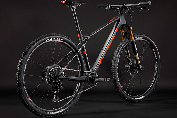 Silverback Superspeed 2018, una "softail" para XC/Maratón con un innovador cuadro flexible de carbono