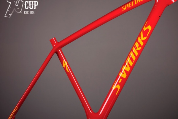 Estética clásica para la nueva Specialized S-Works Epic HT Cactus Cup Limited Edition