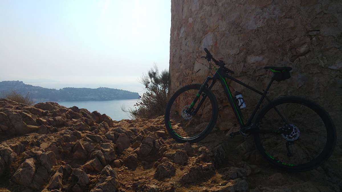 La foto del día en TodoMountainBike: "Torre vigía de Cerro Gordo"