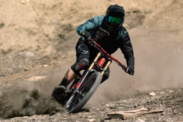 Trek C3 Project: sobrenatural sesión de Freeride con Tom van Steenbergen