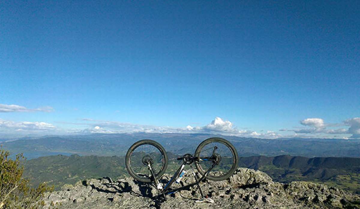 La foto del día en TodoMountainBike: "Valle de Ubaté"