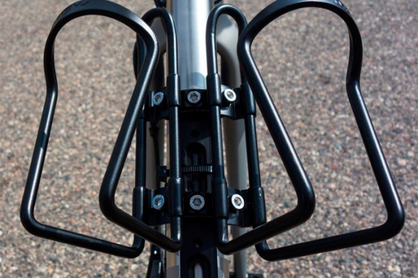 Wolf Tooth B-RAD, un sistema modular para acoplar más portabidones y accesorios en la bicicleta