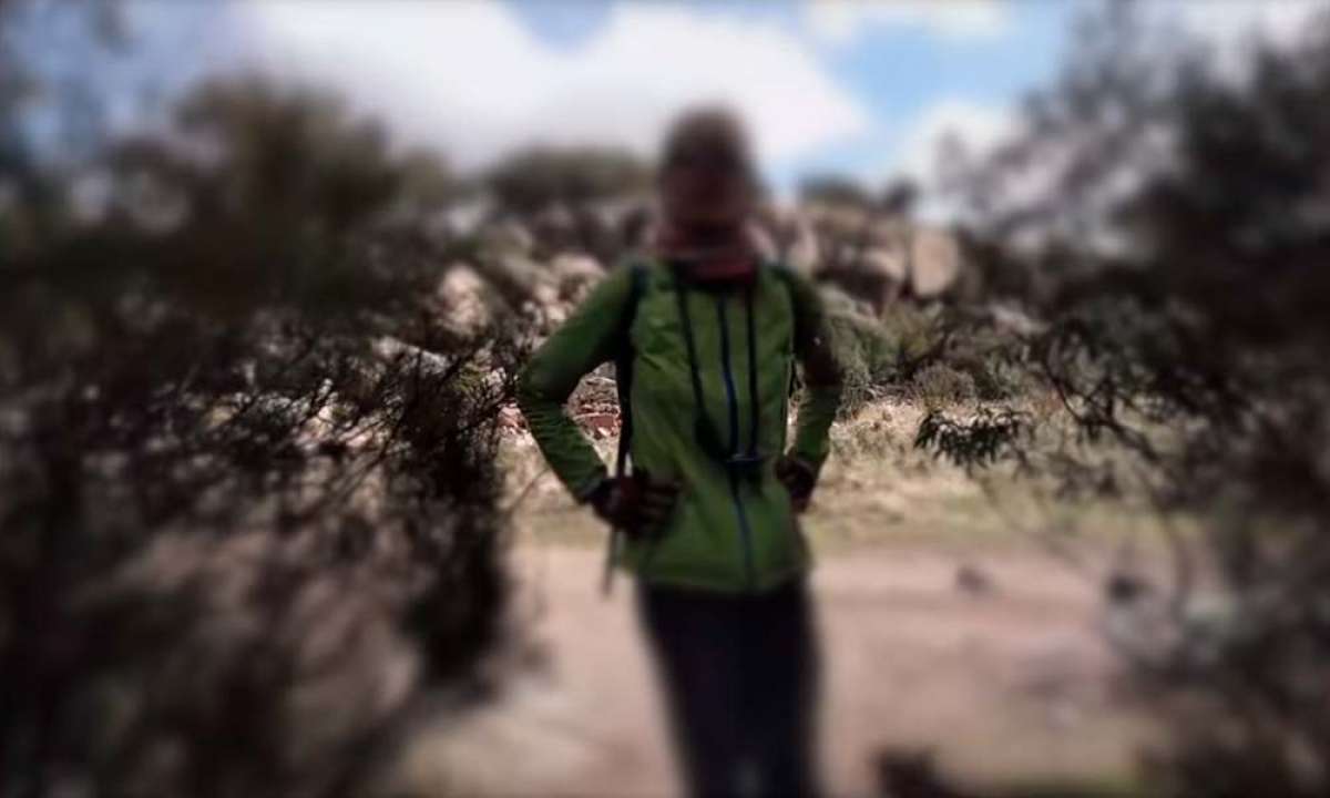 En TodoMountainBike: Álvaro Hernández, uno de los socios de TrackMTB, pilla 'in fraganti' a una mujer poniendo trampas en el monte