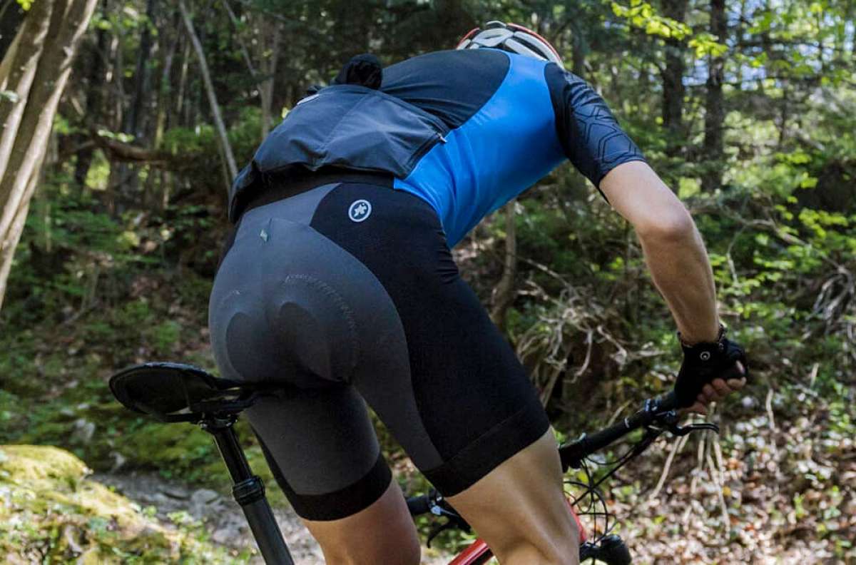 En TodoMountainBike: Assos XC Collection, la equipación de verano de la firma suiza dirigida a ciclistas de montaña