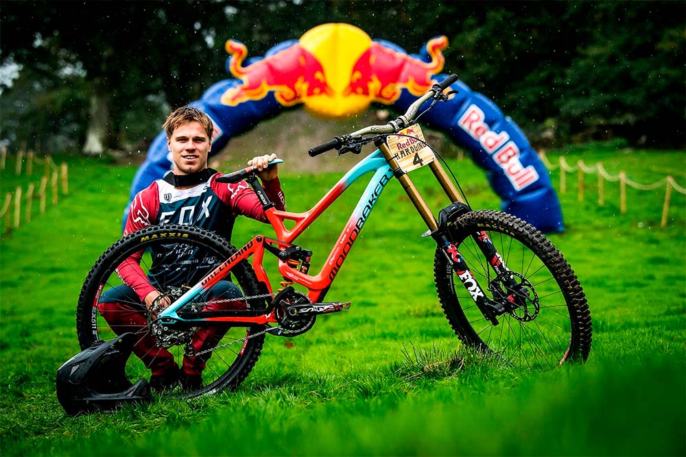 En TodoMountainBike: Las bicicletas de los 10 mejores corredores de la Red Bull Hardline 2018