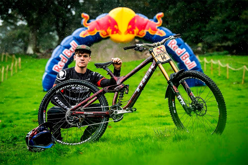 En TodoMountainBike: Las bicicletas de los 10 mejores corredores de la Red Bull Hardline 2018