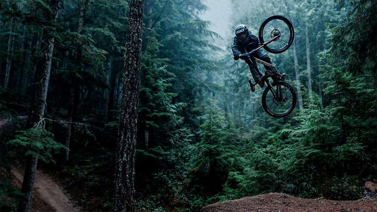 En TodoMountainBike: Sin música, sin efectos añadidos: 100 segundos de Freeride en estado puro con Brendan Howey