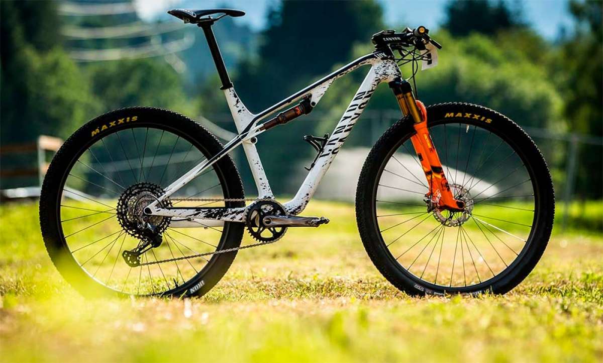 En TodoMountainBike: La Canyon Lux CF SLX personalizada de Mathieu van der Poel para la Copa del Mundo XCO 2018 de Val di Sole