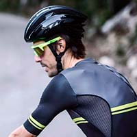 HJC Ibex, un casco de líneas aerodinámicas con una excelente ventilación como principal arma