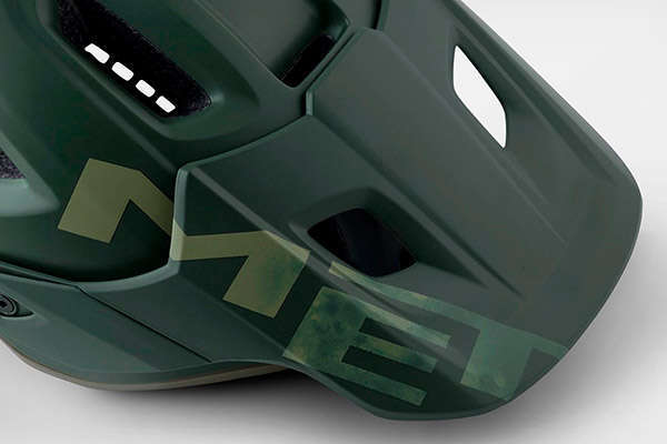 MET Roam Sherwood, un casco con una llamativa estética militarizada en edición limitada
