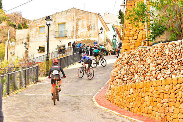 Final de la Costa Blanca Bike Race 2018 con victoria en la general para los dúos Sergio Mantecón/Jan Skarnitzl y Raiza Goulao/Rebecca McConnell