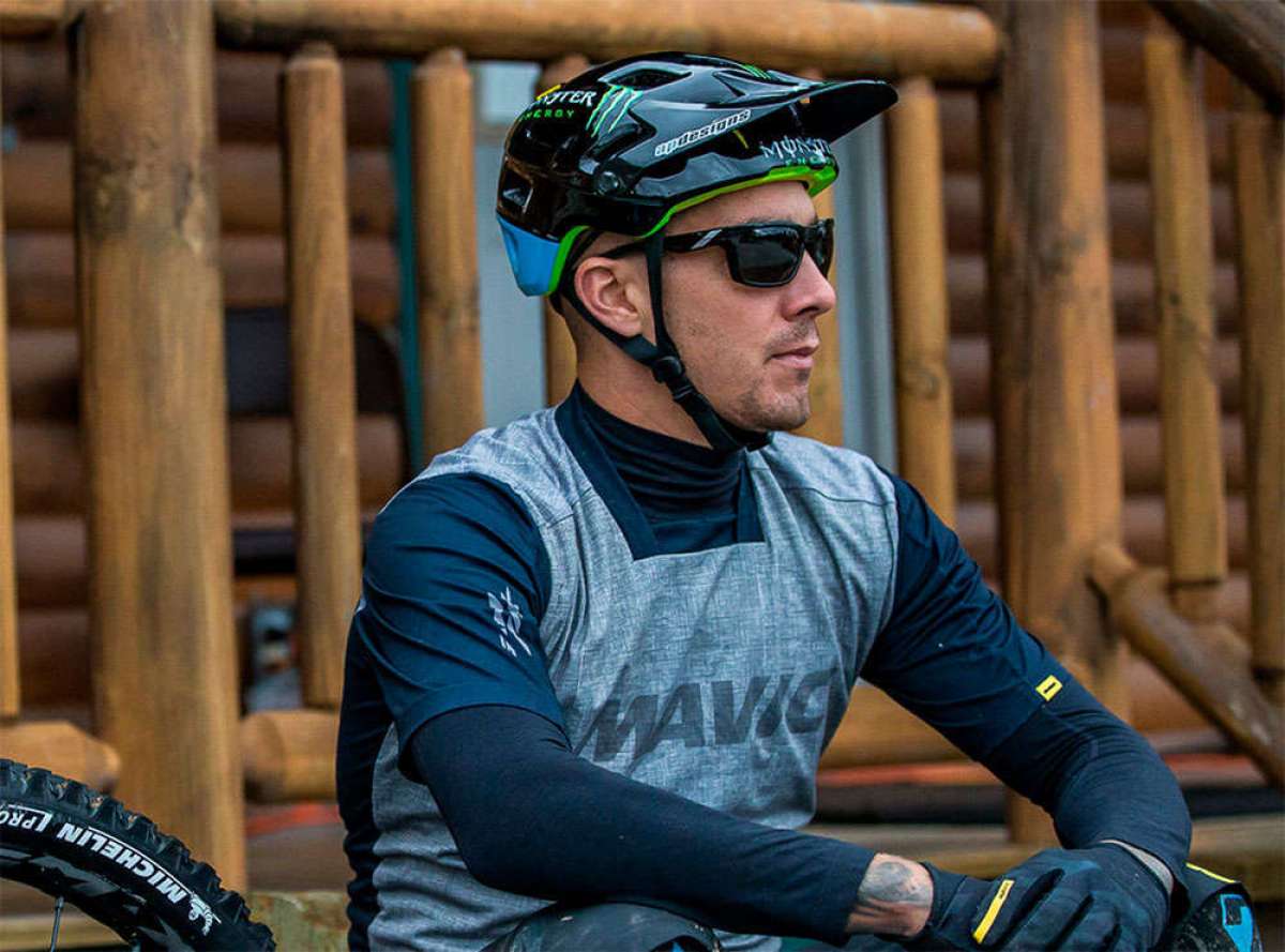 En TodoMountainBike: Mavic actualiza la colección Deemax Pro: dos maillots, un baggy y un culotte interior para amantes del All Mountain