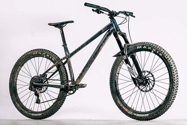 Commencal META HT AM 2019, cuando más vale una buena rígida que una mala doble