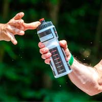 ¿Cuánto hay que beber durante una salida ciclista? La tasa de sudoración tiene la respuesta