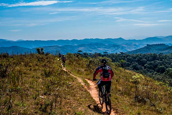 Tres pasos básicos para comenzar a entrenar de forma seria sobre la bicicleta