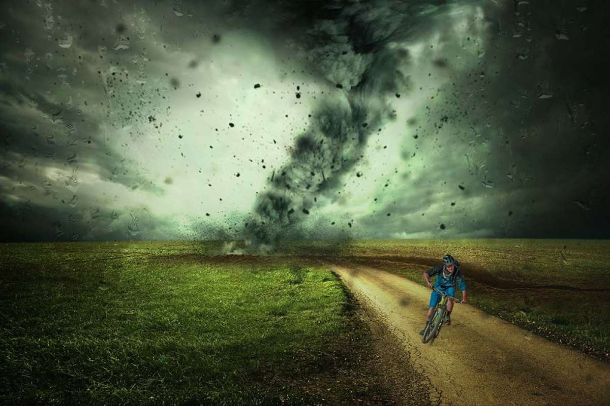 Cinco buenos consejos para rodar en bicicleta con viento fuerte