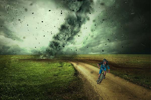 Cinco buenos consejos para rodar en bicicleta con viento fuerte