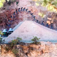 Dawid Godziek consigue realizar el primer cuádruple tailwhip sobre una bicicleta de montaña en los Audi Nines MTB 2018