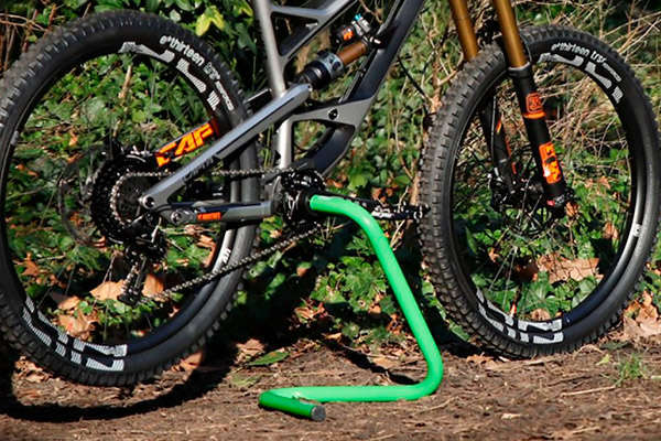 Cycloc Hobo, un soporte perfecto para reparaciones y almacenamiento de la bicicleta