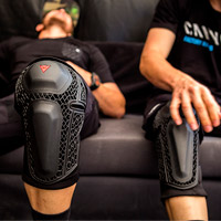 Dainese Enduro Knee Guard, una rodillera de alto rendimiento con una compleja construcción híbrida
