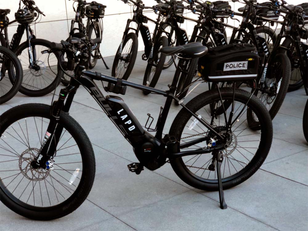 En TodoMountainBike: El Departamento de Policía de Los Ángeles (LAPD) estrena una flota de 20 bicicletas eléctricas de Bulls