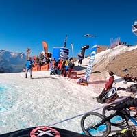 El descenso ganador de Damien Oton en la Megavalanche Alpe d'Huez 2018