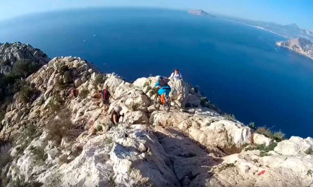 En TodoMountainBike: Descendiendo el Peñón de Ifach de Calpe (Alicante) con Ben Moore