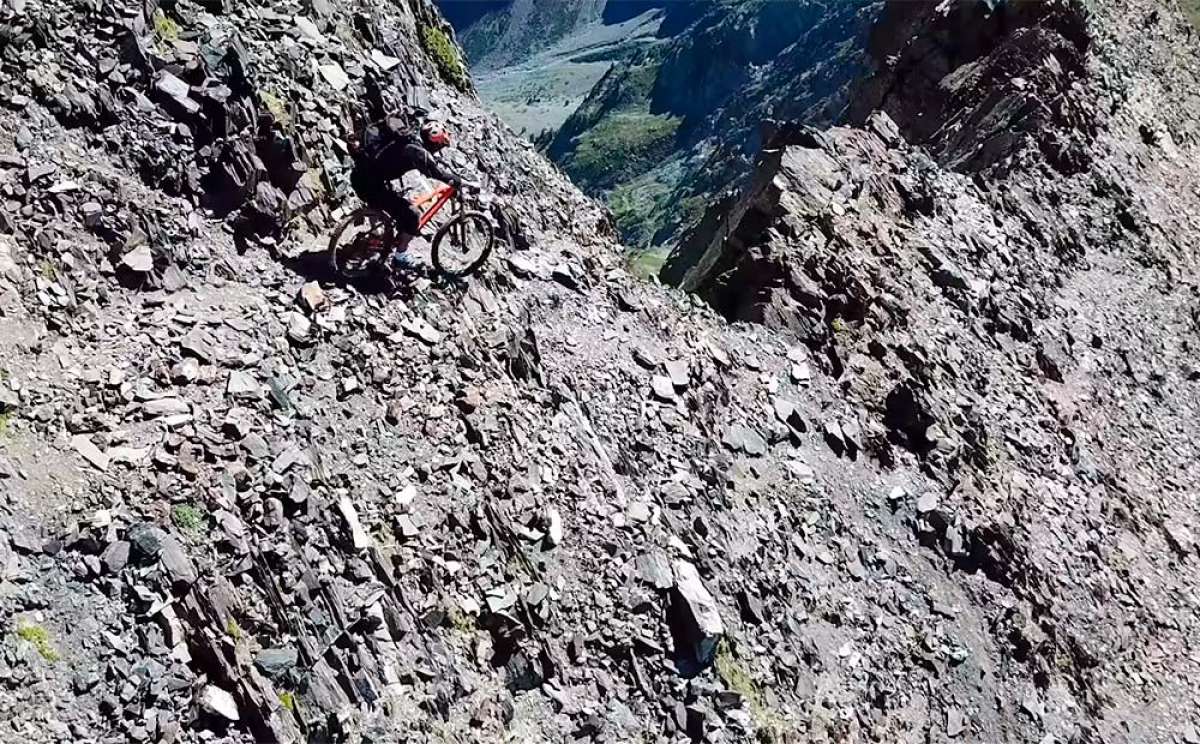 En TodoMountainBike: Descendiendo el Pico de Aret sobre una bicicleta de montaña