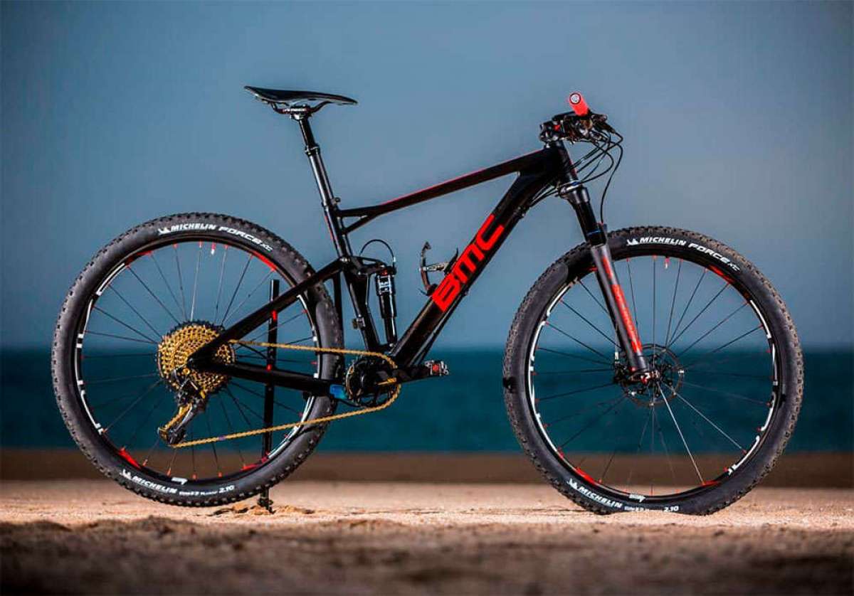 En TodoMountainBike: Todos los detalles de la BMC Fourstroke del equipo Absolut Absalon para la temporada 2018