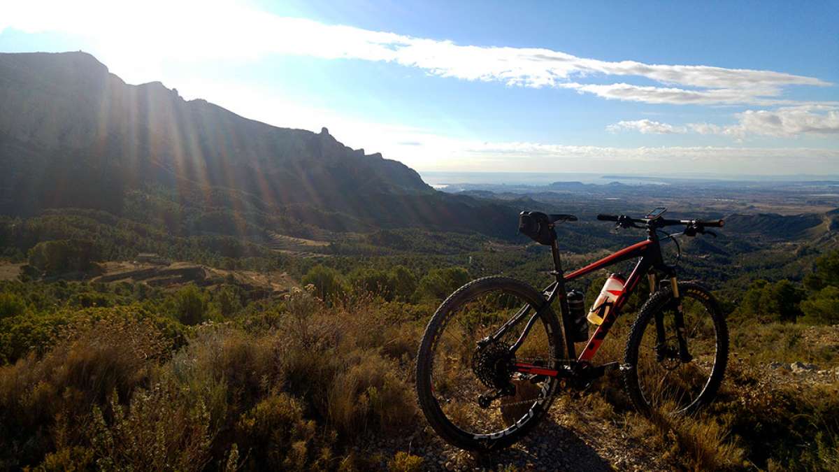 La foto del día en TodoMountainBike: "Subida al Espino"