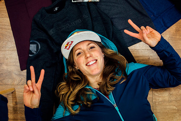 Endura se asocia con el Trek Factory Racing DH para vestir y proteger a los hermanos Atherton