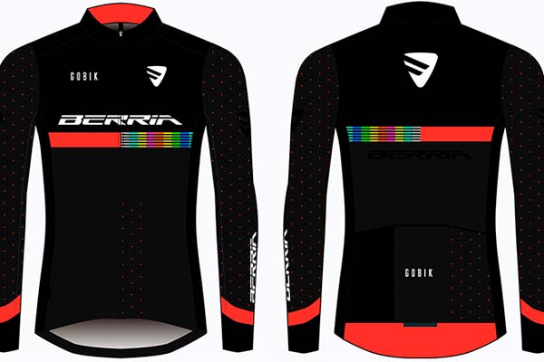 Berria Bike amplía su equipación oficial con las prendas de invierno