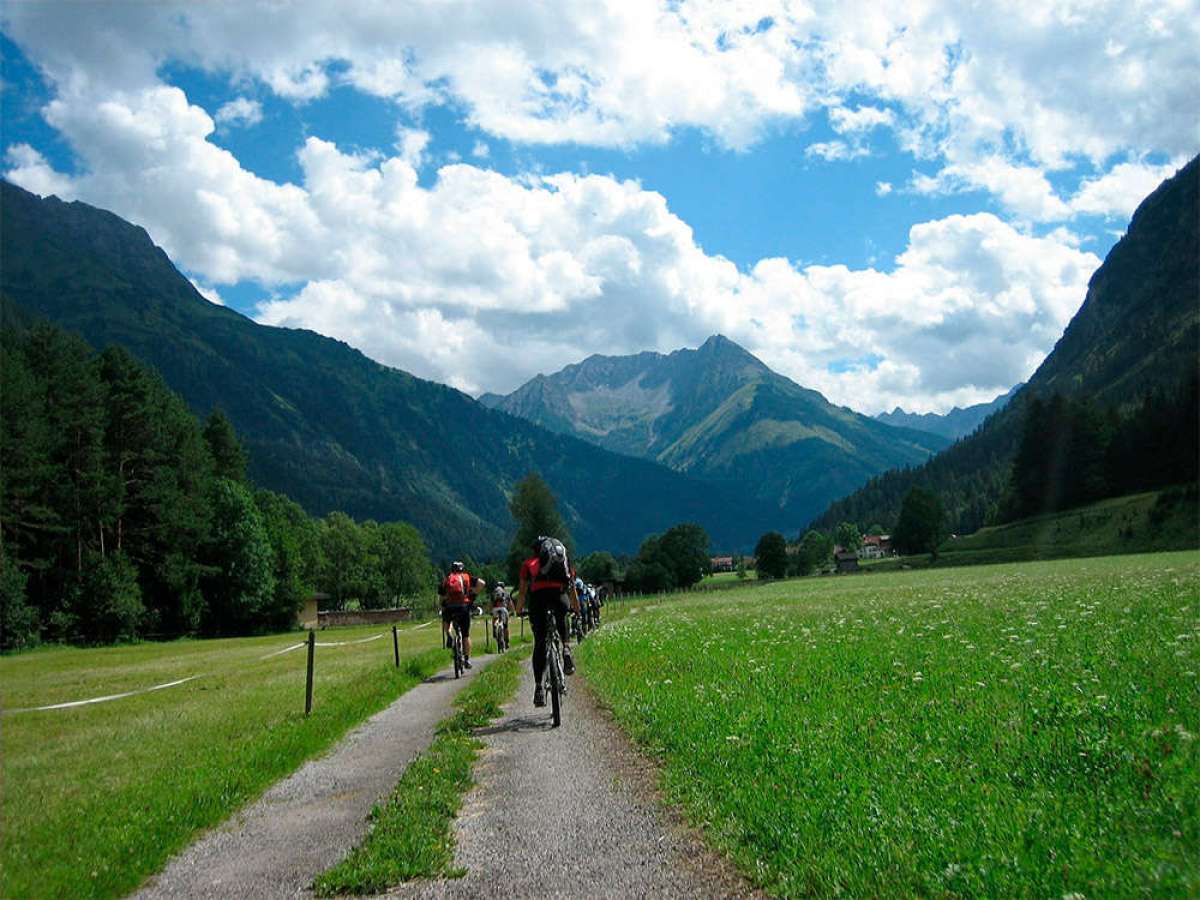 En TodoMountainBike: Los cuatro errores que cometen los ciclistas novatos (y los otros cuatro que cometen los ciclistas veteranos)