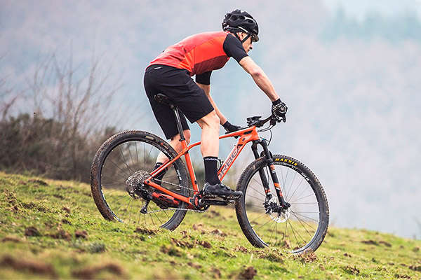 Etxeondo Open, el primer culotte estilo baggy de la firma vasca