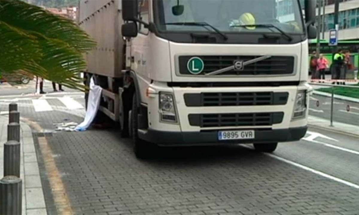En TodoMountainBike: Fallece una ciclista tras ser atropellada por un camión en el centro de Bilbao