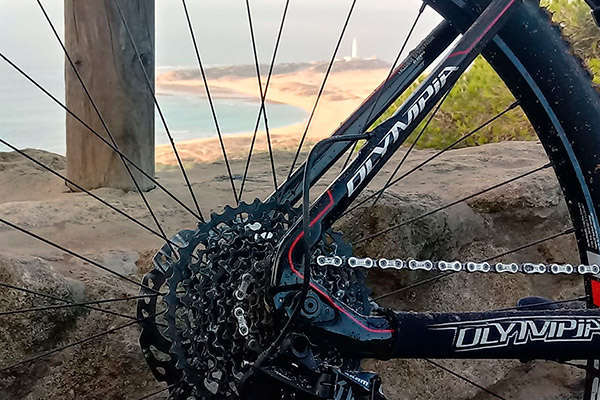 La foto del día en TodoMountainBike: "Faro de Trafalgar"