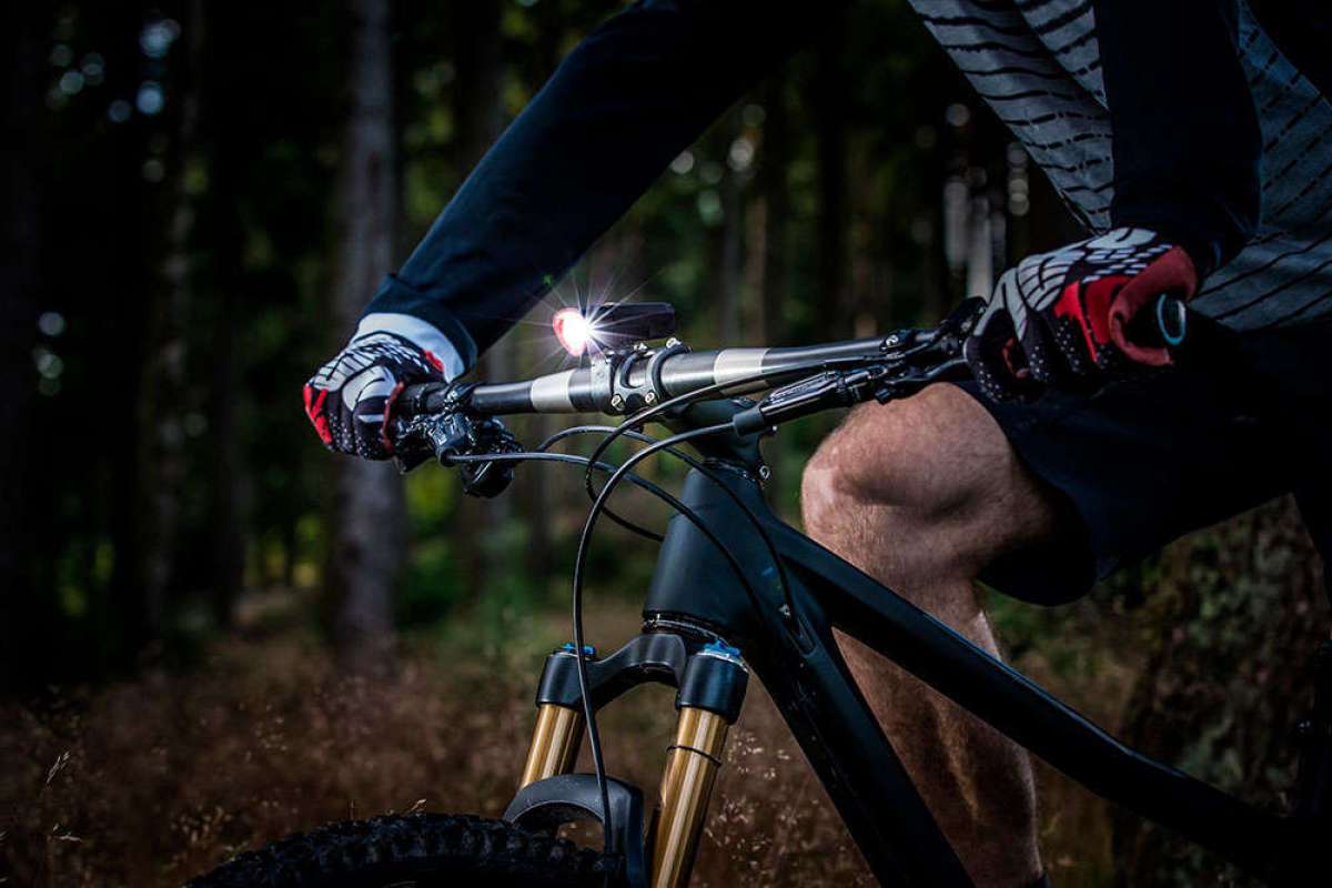Sigma Buster 300, un foco frontal de 300 lúmenes y 70 metros de alcance a precio inmejorable