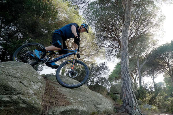 Freeride por los montes de Barcelona con Chris Akrigg y su Mongoose Teocali