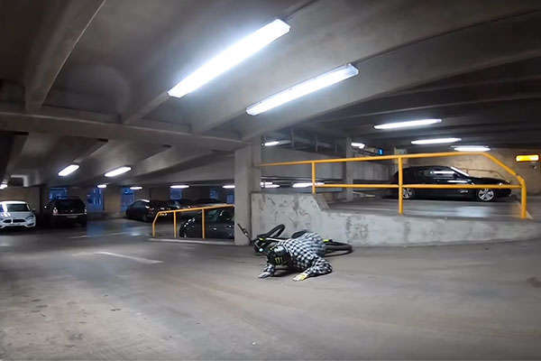 Sesión urbana de Freeride con los hermanos Pilgrim y dos e-MTBs de Haibike