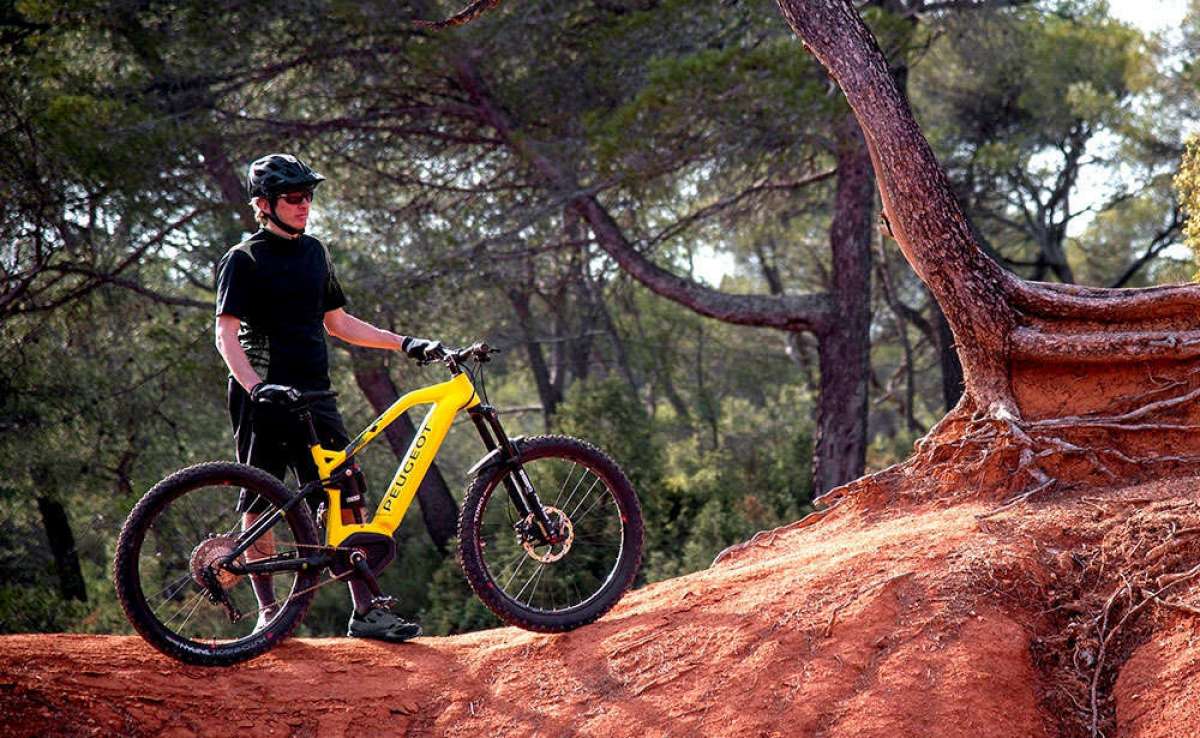 En TodoMountainBike: Peugeot eM02 Powertube, una interesante gama de e-MTBs con batería integrada en el cuadro