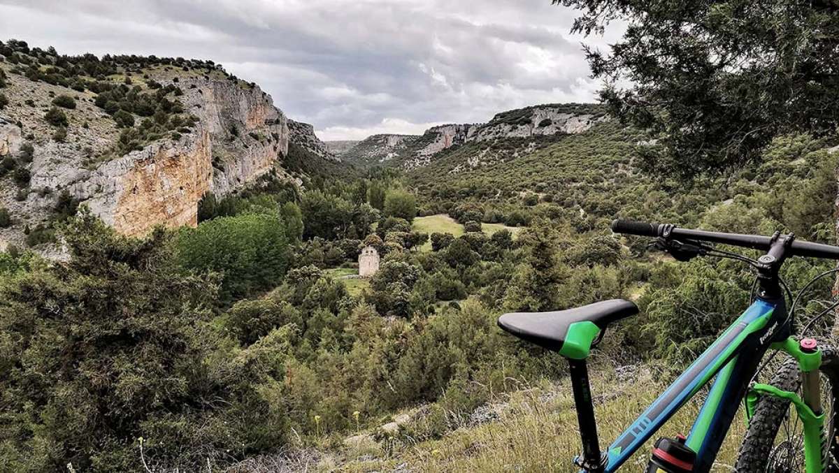 En TodoMountainBike: La foto del día en TodoMountainBike: "Casuar y el Riaza"