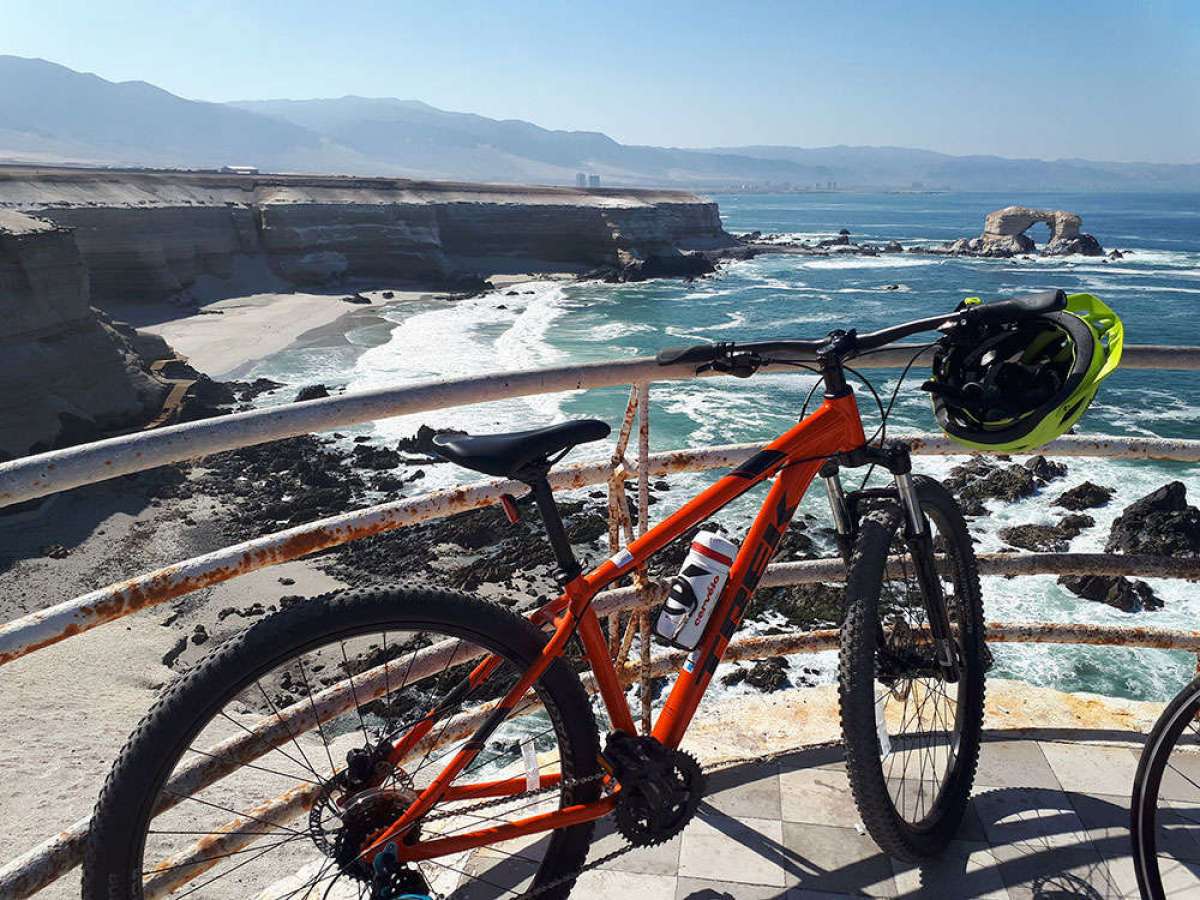 En TodoMountainBike: La foto del día en TodoMountainBike: 'Portada de Antofagasta'