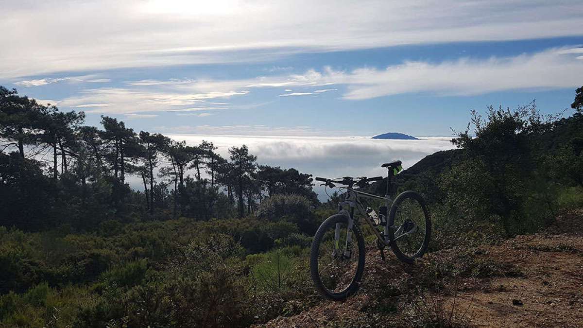 En TodoMountainBike: La foto del día en TodoMountainBike: 'África entre las nubes'