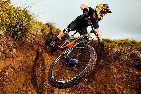 Limitless Fun, un espectacular vídeo promocional de Michelin con corredores de la talla de Sam Hill, Cam Zink o Victor Koretzky
